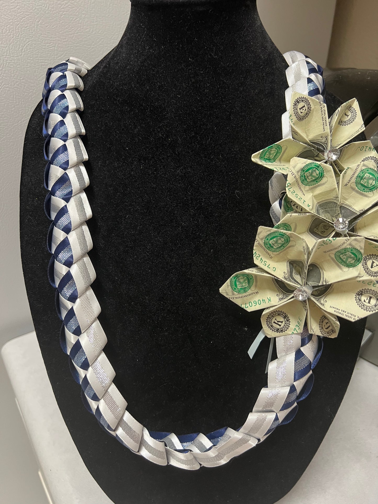 Blue White & Silver Ribbon Lei